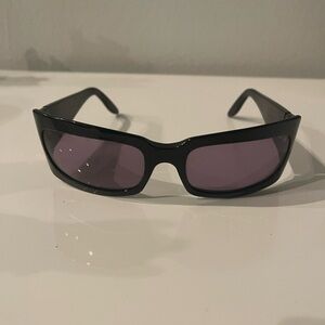 Black Sunglasses with Quay black case for storage